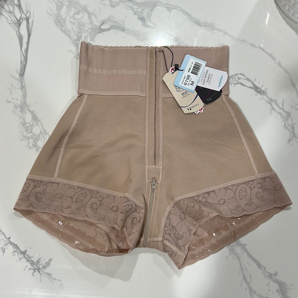 CALI CURVES FAJA BBL GUITAR SHORTS CURVY FIT MEDIUM M NUDE NEW SHAPE WEAR 6198